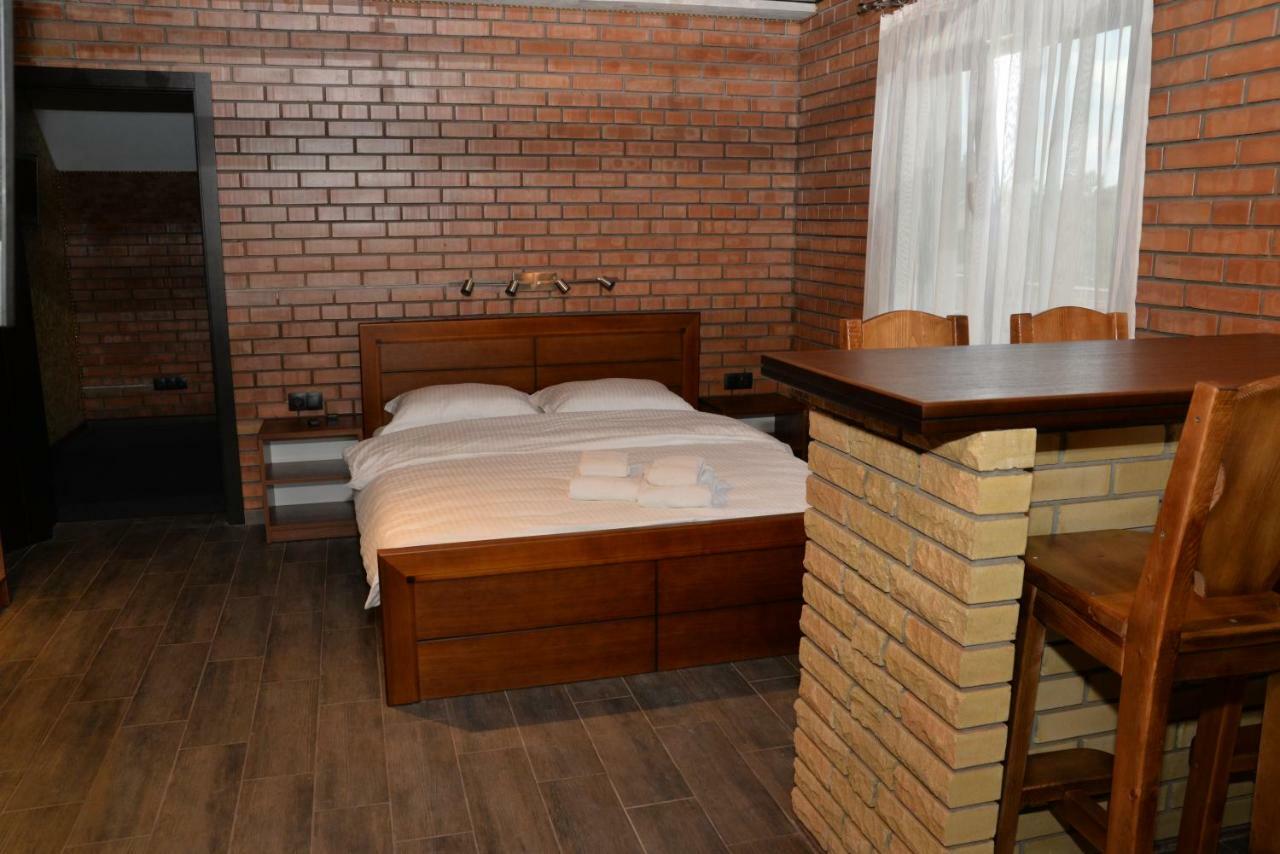 Pryvatna Sadyba Tviy Kut Hotel Szvityaz Kültér fotó