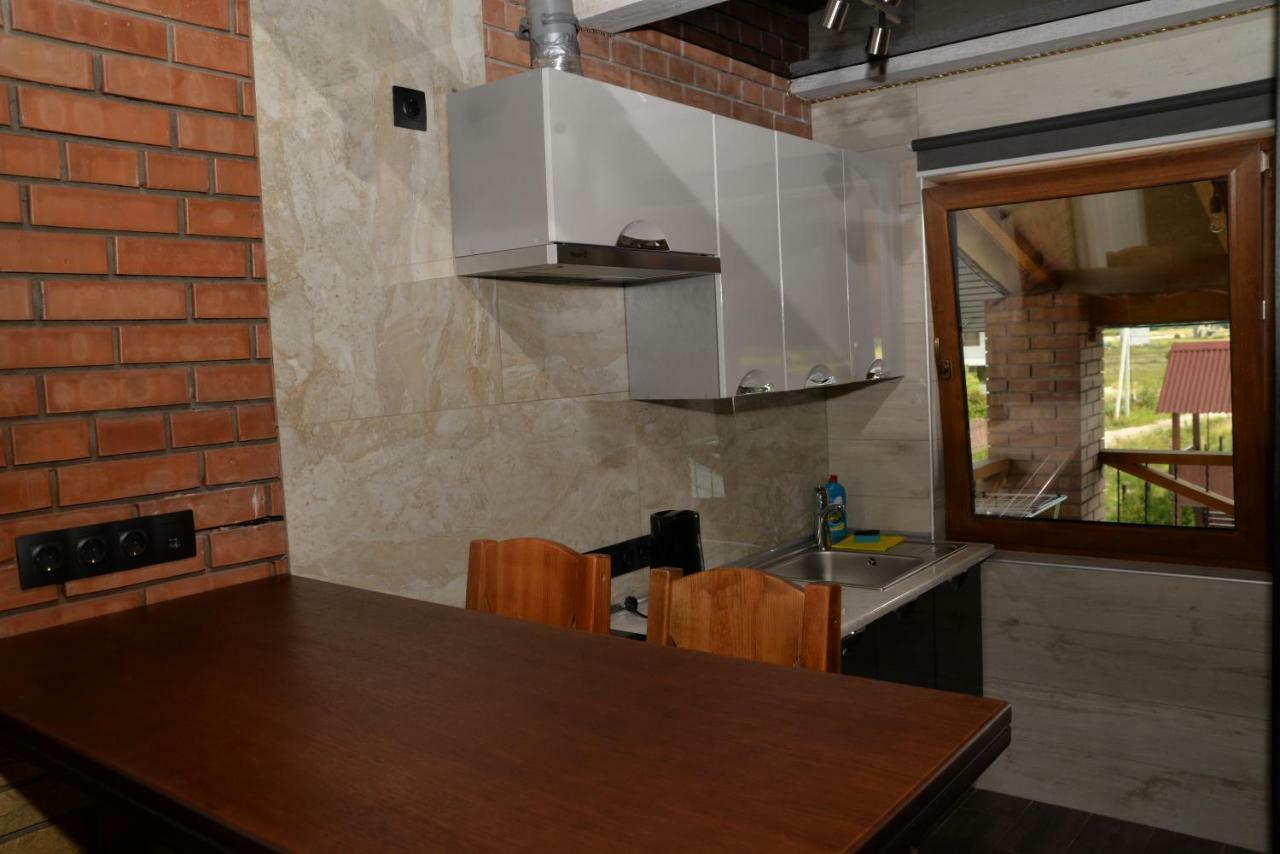 Pryvatna Sadyba Tviy Kut Hotel Szvityaz Kültér fotó